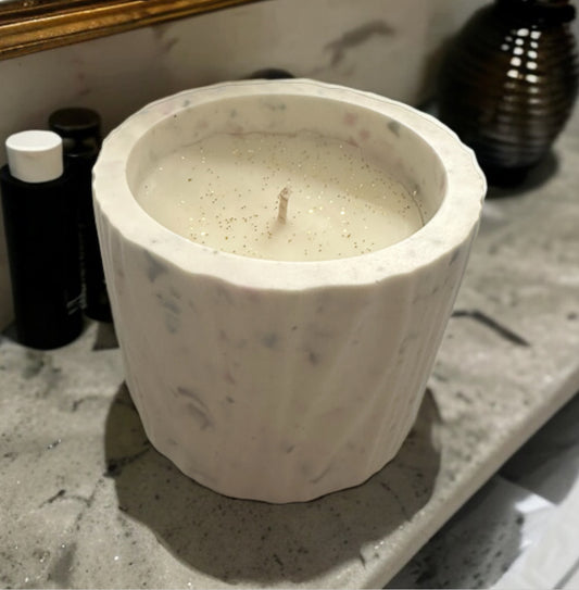 Black Vanilla Candle in a Jesmonite Jar - Colored Terrazzo